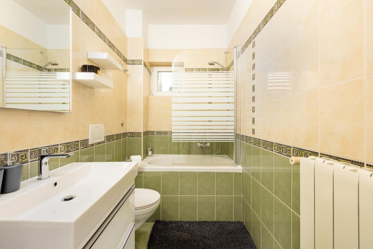 Apartman Marina เวอร์บนิค ภายนอก รูปภาพ
